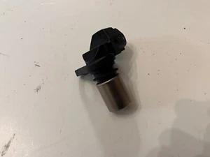 Volvo Crankshaft Position Sensor - Picture 1 of 7