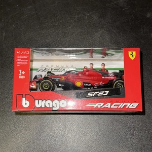 Coche de carreras Bburago Ferrari SF—23 F1 #55 Carlos Sainz escala 1/43 Fórmula 1 - Imagen 1 de 5