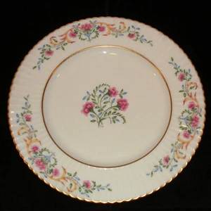 DISCONTINUED LENOX CHINA OLD CINDERELLA PATTERN DINNNER PLATE EXCELLENT - Picture 1 of 3