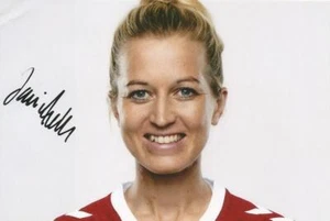DENMARK & ARSENAL LADIES* JANNI ARNTH SIGNED 6x4 PORTRAIT PHOTO+COA - Picture 1 of 1