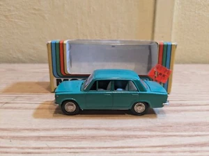 Moskvich BA3-2101 - Soviet Russian Car - USSR Russia 1:43 - Picture 1 of 19