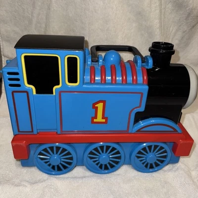 De colección 2002 Thomas The Tank Motor Tren Llevar Juguete Estuche de Transporte 17 Coches Foto 1 de 4