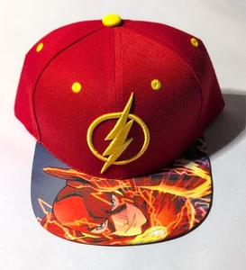 CAPPELLO SNAPBACK DC COMICS JUSTICE LEAGUE THE FLASH IMAGE SIX FLAGS ROSSO/ORO NUOVO SENZA ETICHETTE - Foto 1 di 4