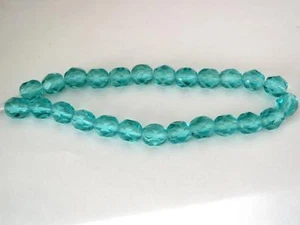 25 cuentas de esmalte de fuego de vidrio checo de 6 mm: azul claro - Imagen 1 de 1