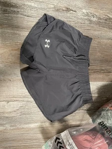 Youth Small Under Armour Shorts Gray - Picture 1 of 3