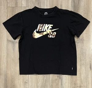 NIKE SB Herren Camo Swoosh Logo T-Shirt Medium Schwarz - Bild 1 von 10
