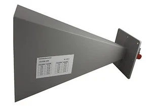 Antena bocina de ganancia de 4,64 GHz a 7,05 GHz 20 dB con conector N-F - Imagen 1 de 2