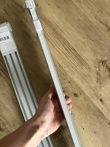 Gardineum Gardinenschiene 2-läufig Aluminium alu-silber oder weiß vorgebohrt - Bild 1 von 5