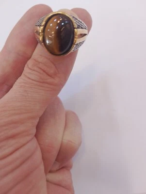 Antiguo anillo de acero inoxidable con piedra preciosa para hombre Foto 1 de 4