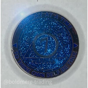 Moneda con chip de sobriedad AA medallón azul plateado de 7 años - Imagen 1 de 6