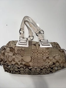 Cartera COACH Patchwork Signature marrón a mano auténtica A101125 - Imagen 1 de 9