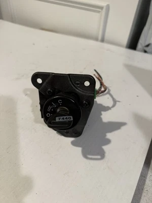 Cilindro de bloqueo de interruptor de encendido con llave para 04-12 CHEVROLET MALIBU p36-202594 Foto 1 de 4