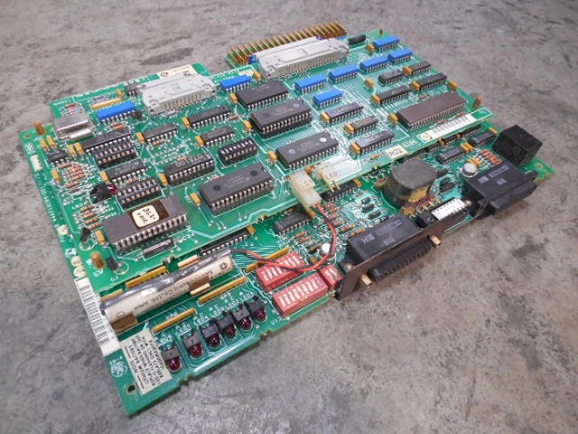 Módulo General Electric IC600YB945B ASCII/BASIC Rev. USADO 08 Foto 1 de 4