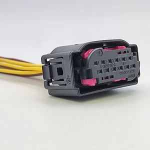 Connettore 12 pin per sensore parcheggio BMW spina telaio per BMW E87 E60 E65 E63 X5 E70 - Foto 1 di 6