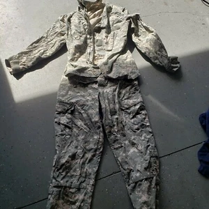 Army Combat Uniform ACU Digital Top med/long & Pants med/reg - Picture 1 of 3