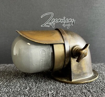 LUZ DE PUERTA DE CUBIERTA DE COLECCIÓN DE R&S Co. Nueva York ESTERA DE LATÓN MACIZO VIDRIO FUNCIONANDO #213 Foto 1 de 4