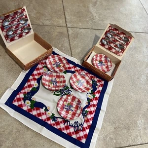 Muffy Vanderbear Picnic Basket Set Tablecloth Spoons Plates 1992 - 2 Sets! - Picture 1 of 7