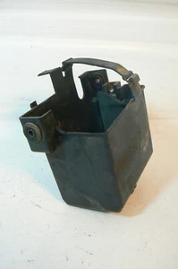 Yamaha FZ 750 1FN, Batteriekasten - Bild 1 von 3