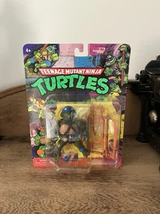 Teenage Mutant Ninja Turtles Retro Leonardo Action Figure 2021 Playmates New - Picture 1 of 2