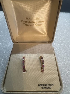 Pendientes vintage de diamantes rubí de 18 quilates sobre 925 Foto 1 de 4