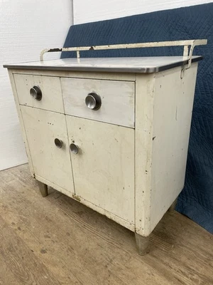 Armario Médico AMF Vintage Art Deco Acero Pequeño Blanco Industrial Foto 1 de 4