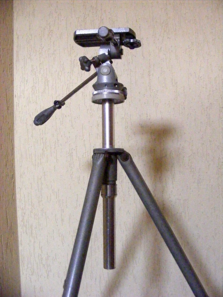 Gitzo Gilux Reporter R No. 3 Treppiede e Testa - Immagine 1 di 4