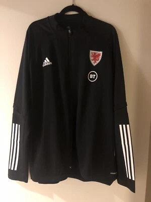 Gales Adidas Entrenamiento Pista Chaqueta Fútbol Fútbol 2XL XXL Dragones Nueva con Etiquetas Camiseta Foto 1 de 4