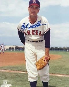 Signed  8x10 HOYT WILHELM California Angels Autographed Photo - COA - Picture 1 of 1
