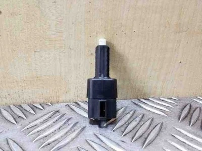Toyota Corolla Verso ZER, ZZE12, R1 Brake Pedal Sensor Varlytė CS613 26127893 - Image 1 of 3