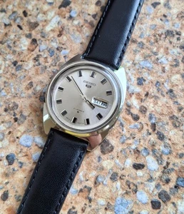 Vintage Seiko 5 21 Jewels Automatic 6119 8250 JDM January 1969 - Picture 1 of 11