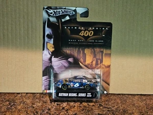 2005 Hot Wheels Racing NASCAR Batman Begins 1:64 Mark Martin Pfizer Ford Taurus - Picture 1 of 3