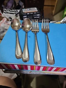 Oneida Posate Inox AURORA - Servizio Casseruola 2 Cucchiai 2 Forchette - Foto 1 di 4