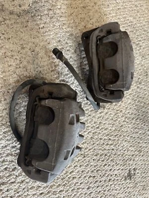 04-08 PAR DE PINZAS DE FRENO DELANTERAS IZQUIERDA/DERECHA SUBARU FORESTER XT T1807 Foto 1 de 4