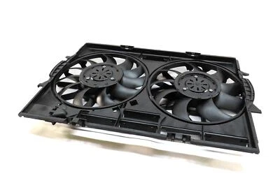 AUDI A8 2011-2014 (D4 4H) MOTOR 4,2 L / 6,3 L - VENTILADOR DE REFRIGERACIÓN DEL RADIADOR Y CUBIERTA Foto 1 de 4