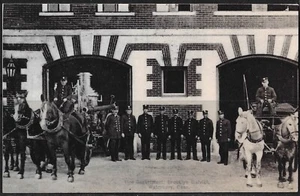 Postal del Departamento de Bomberos de Waterbury Brooklyn District Horses en blanco y negro - Imagen 1 de 2