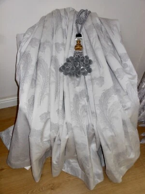 FABULOUS HEAVY QUALITY LAURA ASHLEY BESPOKE SWANSBROOK BLACKOUT CURTAINS - Image 1 of 4