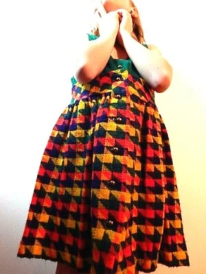 Vestido sin mangas vintage años 70 mediados de siglo verde lana tejido a cuadros en zigzag plisado mameluco Foto 1 de 4