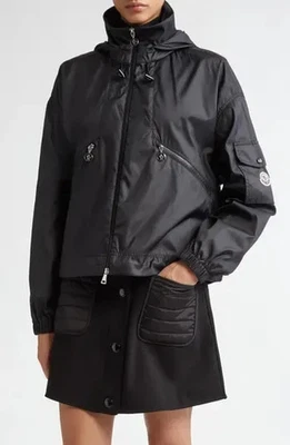 Nova Jaqueta Moncler Preta Hemar no Tamanho 5 (XXL) - Imagem 1 de 4