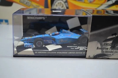 MINICHAMPS F1 BENETTON PLAYLIFE B200 - JENSON BUTTON - 1:43 SCALE MODEL CAR - Image 1 of 4