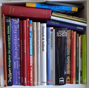 26x Kochen Backen Bücher Sammlung Paket Regalfach Kochbücher Backbücher GU - Bild 1 von 4