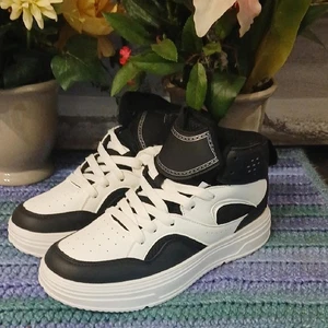 Chic Black and White High-Top Sneakers - Picture 1 of 5