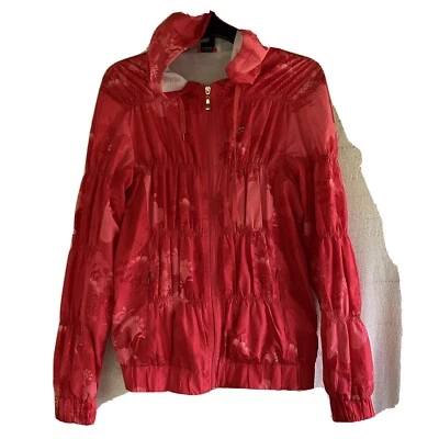 Chaqueta de lluvia con capucha con estampado floral rosa Foto 1 de 4