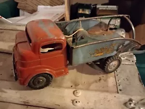 1950's Structo Toys Pressed Steel Wind Up Toyland Garage Tow Truck Missing Wheel - Picture 1 of 5