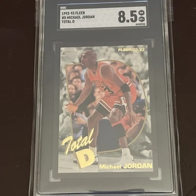 Fleer #5 1992-93 Michael Jordan Total D SGC 8,5 Chicago Bulls Foto 1 de 4
