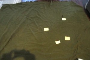 Manta de lana raspada del ejército 76 X 76" - Imagen 1 de 3