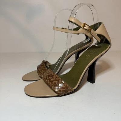 Sandalias de tacón vintage Gucci años 90 Tom Ford Era piel de serpiente 3” talla 38 7C Foto 1 de 4