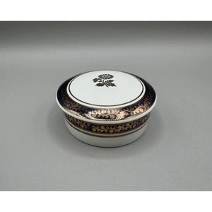 Caja de almacenamiento de baratija redonda de porcelana St. Regis Ltd Brasil azul marino dorado floral - Imagen 1 de 6