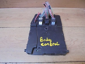 RENAULT GRAND SCENIC 2005 1.6 16V CARROCERÍA CONTROL ECU 8200525387 / S118400920 D - Imagen 1 de 3