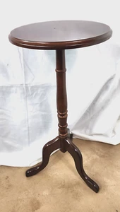 VTG Bombay Company Mahogany Pedestal Table Plant Stand 29”Tall x 12" Taiwan - Picture 1 of 11