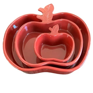 Chantal Apple Stoneware Nesting Baking Dish Set 3-Piece Red Oven Safe - Picture 1 of 5